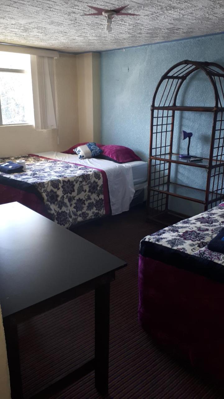 Hotel Kasa Kamelot 2 Quetzaltenango Bagian luar foto