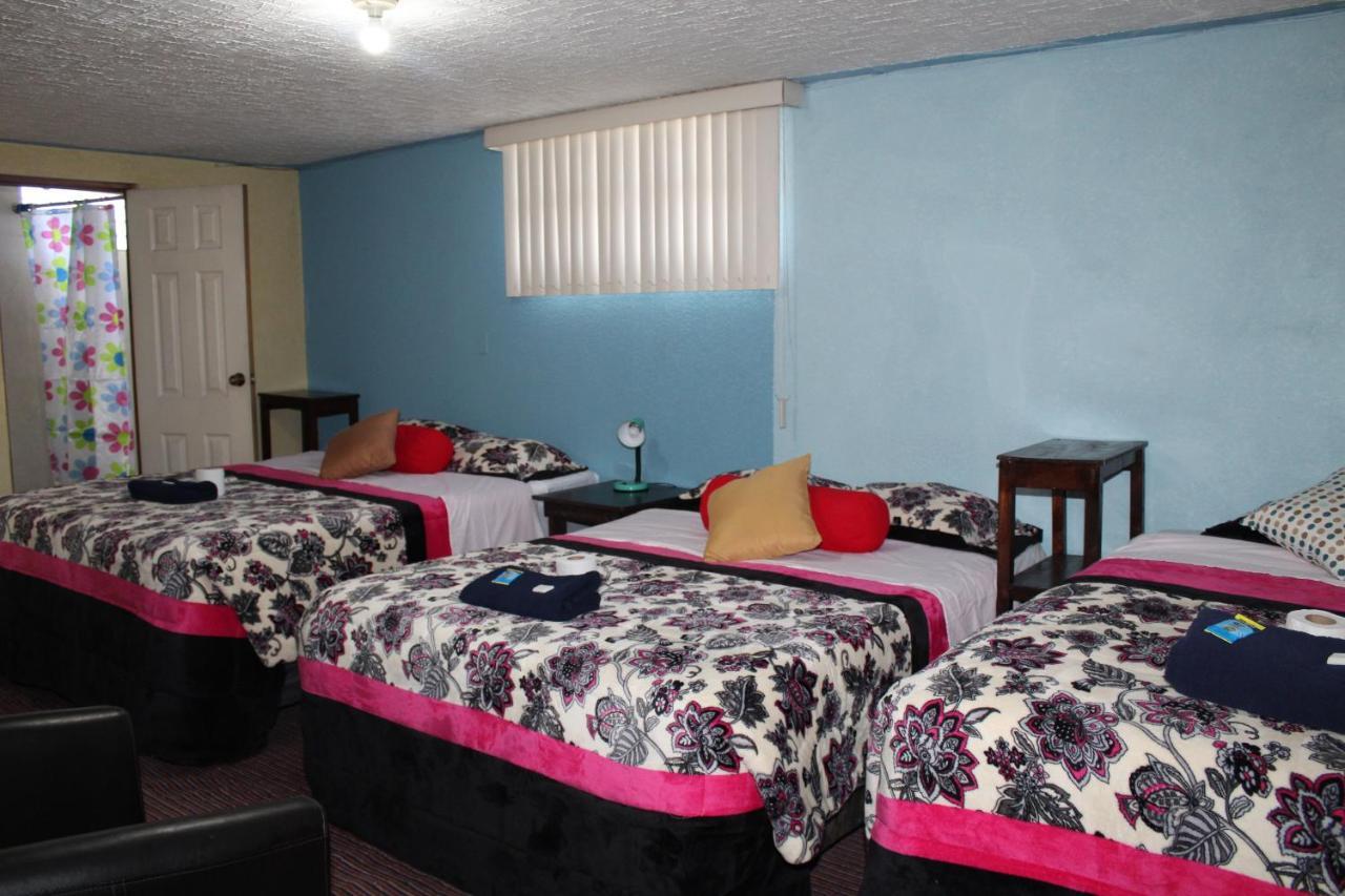 Hotel Kasa Kamelot 2 Quetzaltenango Bagian luar foto