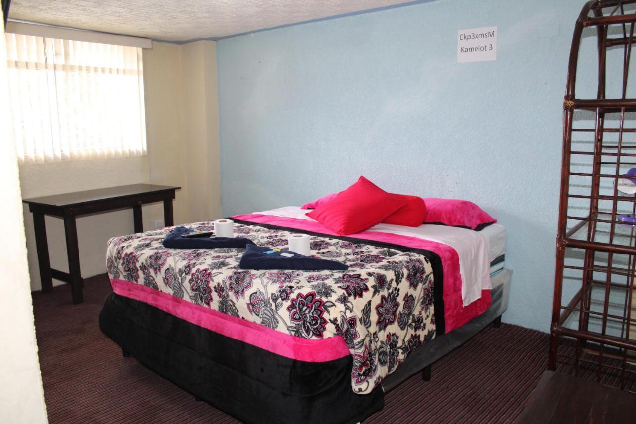 Hotel Kasa Kamelot 2 Quetzaltenango Bagian luar foto